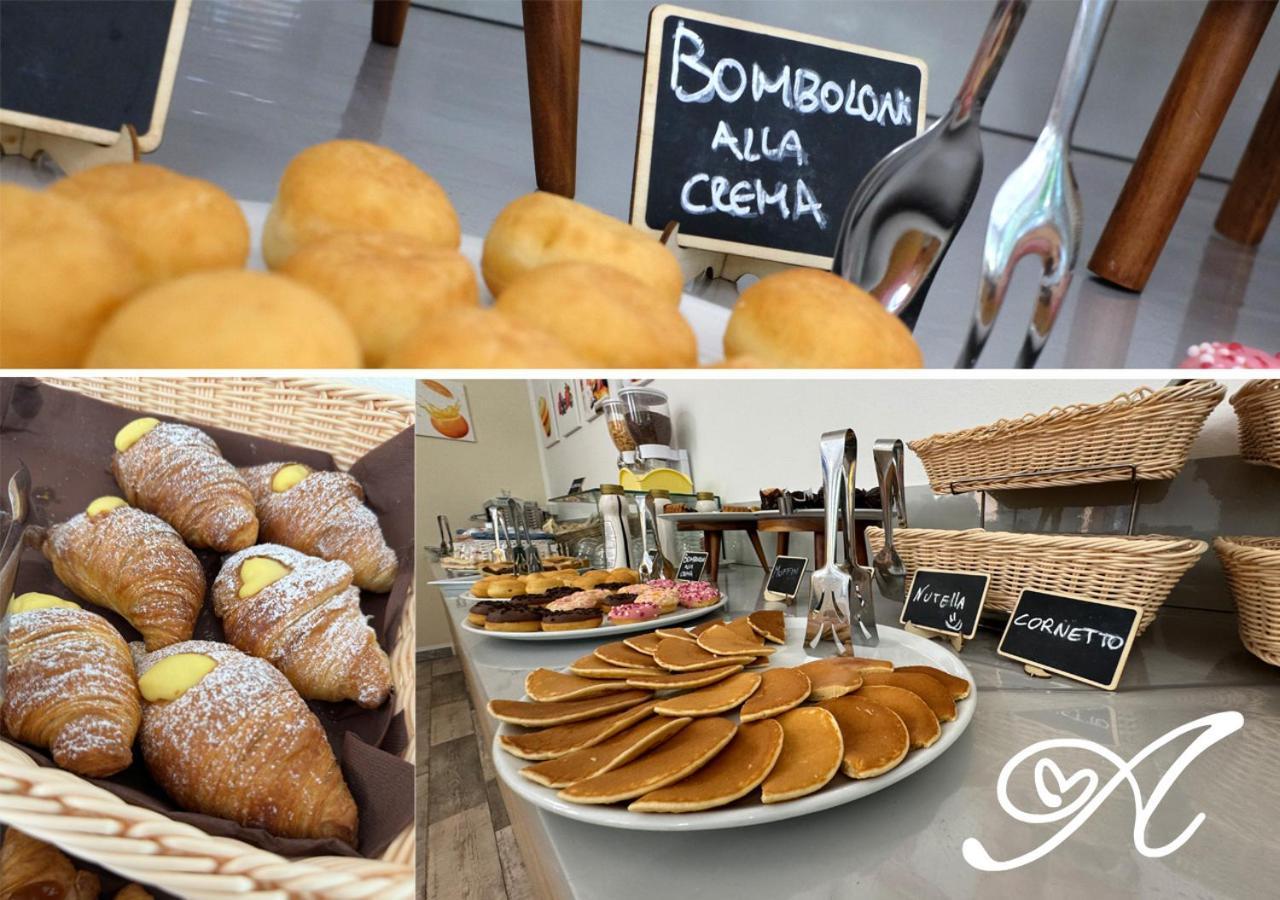 Chiama Hotel Ріміні Екстер'єр фото