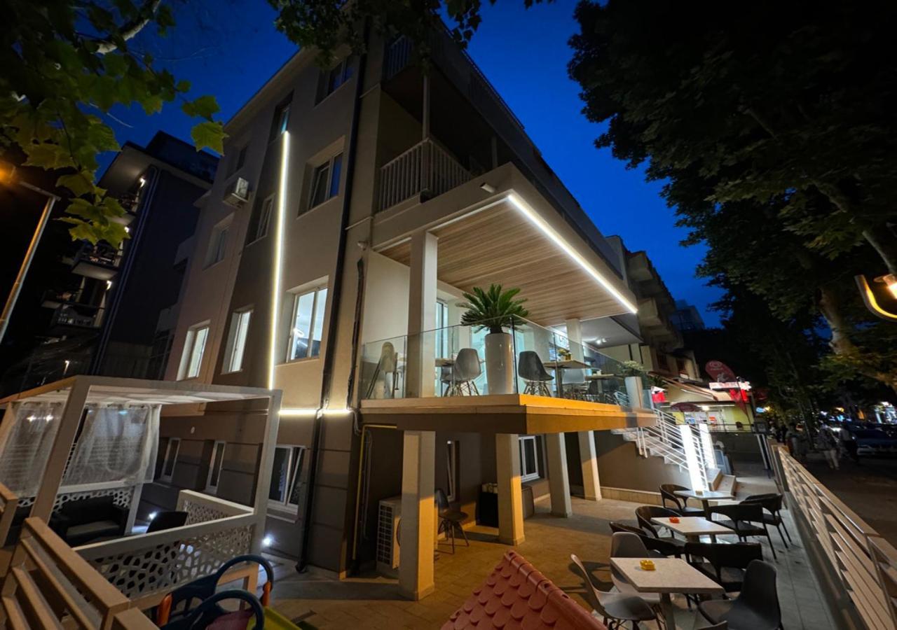 Chiama Hotel Ріміні Екстер'єр фото