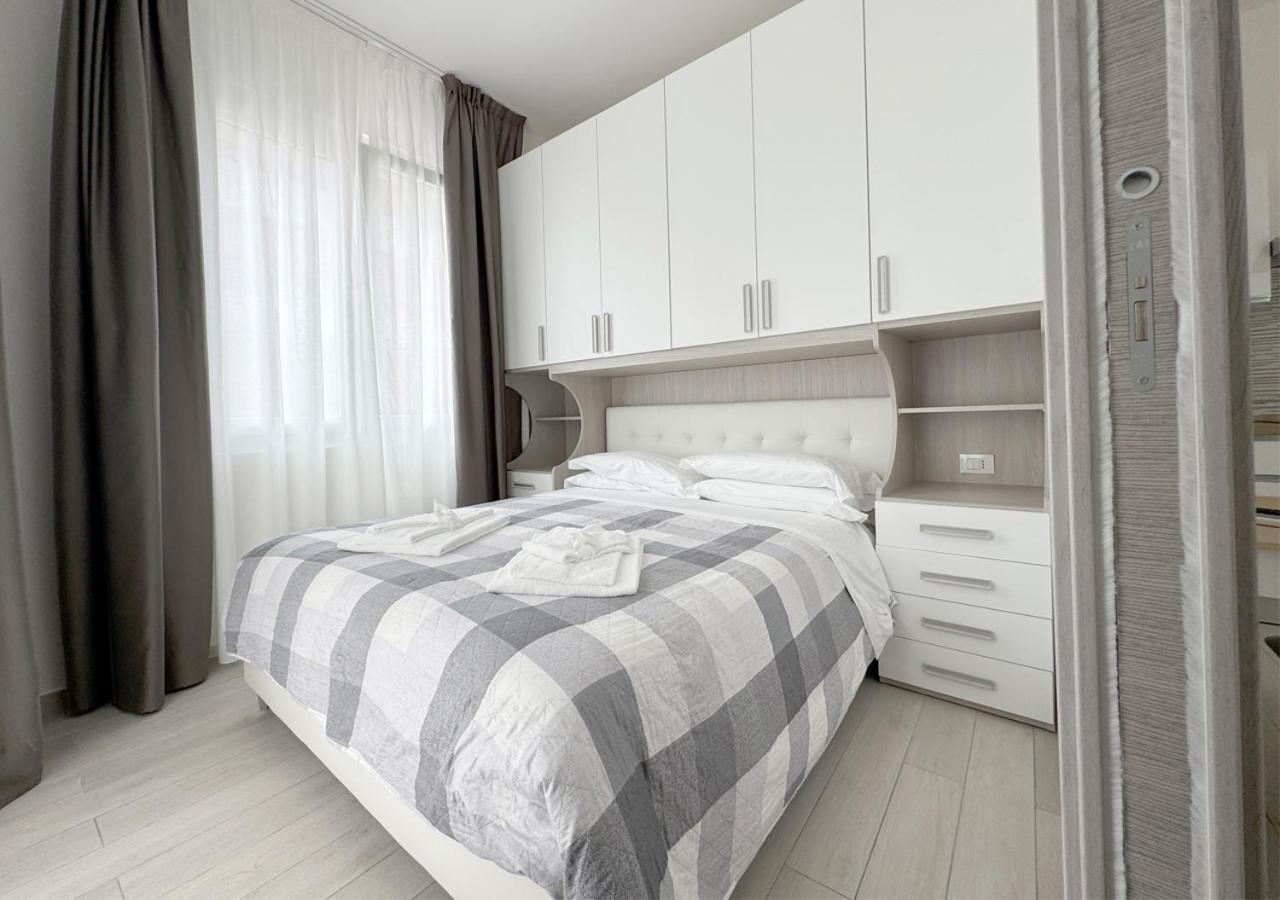 Chiama Hotel Ріміні Екстер'єр фото